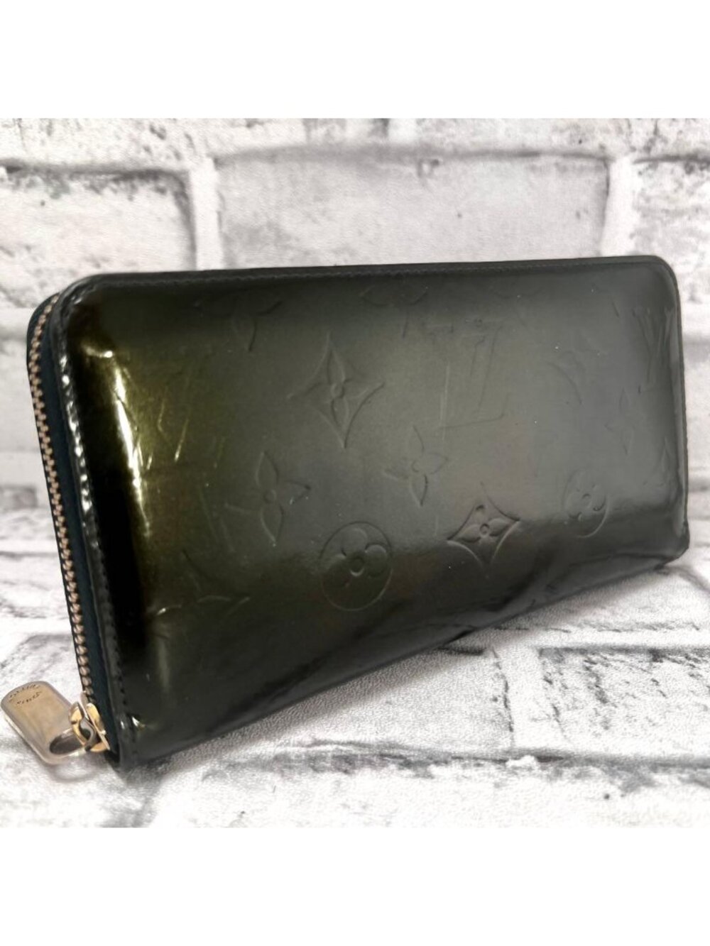 Louis Vuitton Vernis Bleu Nuit Zippy Wallet Monogram